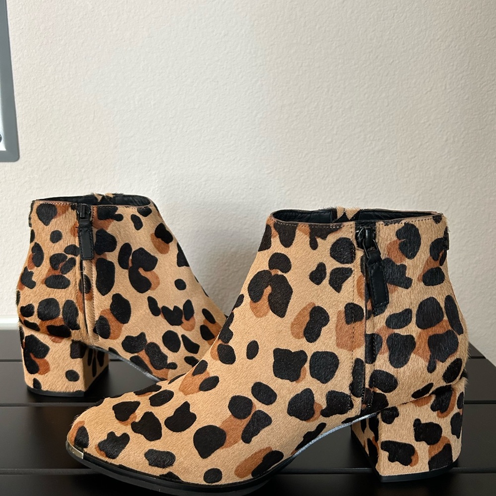 Worn Once Cole Haan Grand Ambition Bootie Jaguar Print Size 8.5
